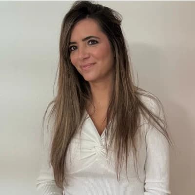 Laura I. Abreu, professional portrait