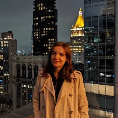Mery Hayles, professional portrait