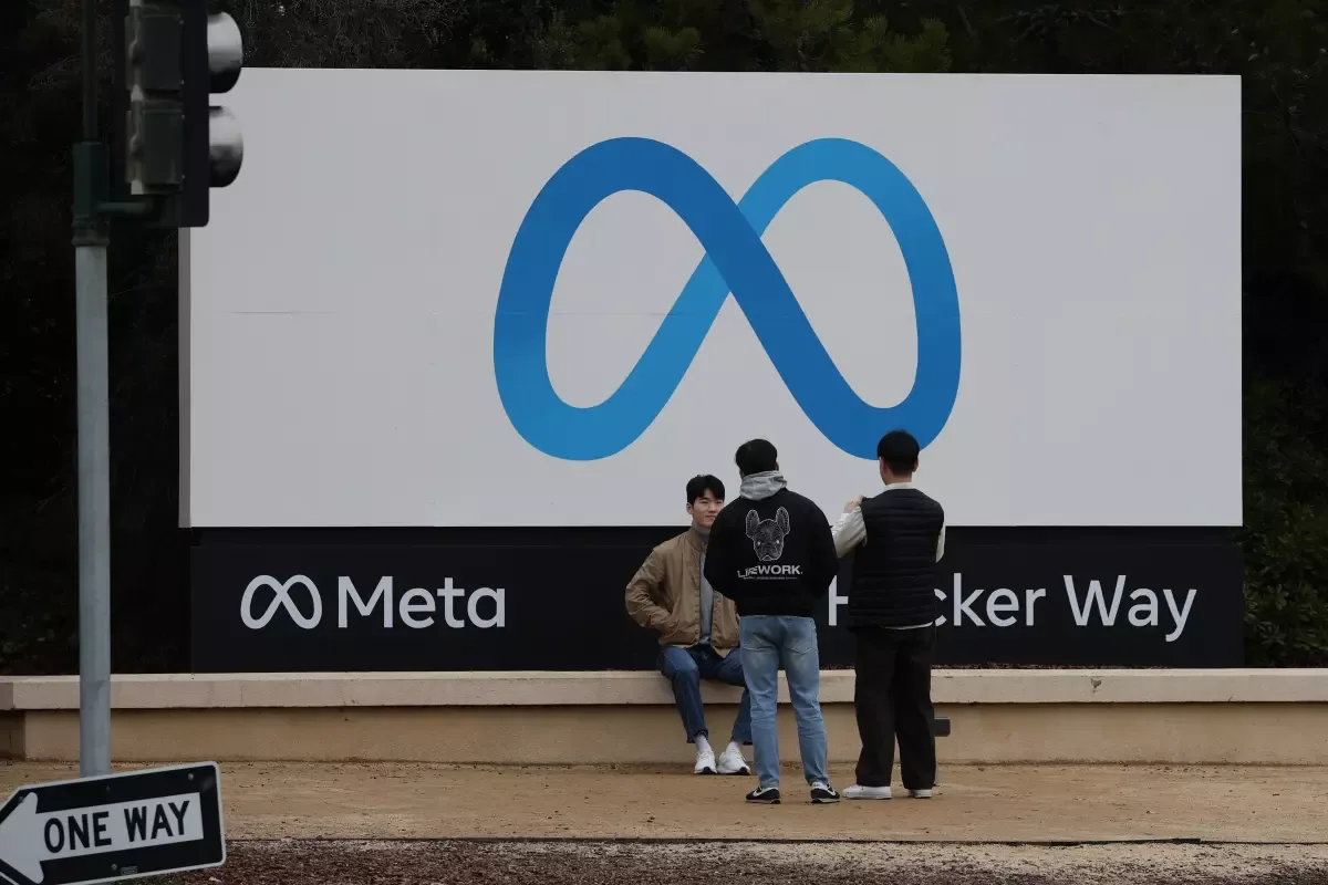 Original newsletter image: Meta begins 8,000 job cuts under "talent density" reorganisation